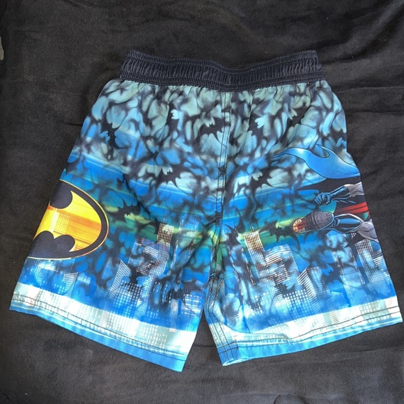 BATMAN KID BOY YOUTH SWIM TRUNKS SWIMMING SHORTS - Picture 2 of 3